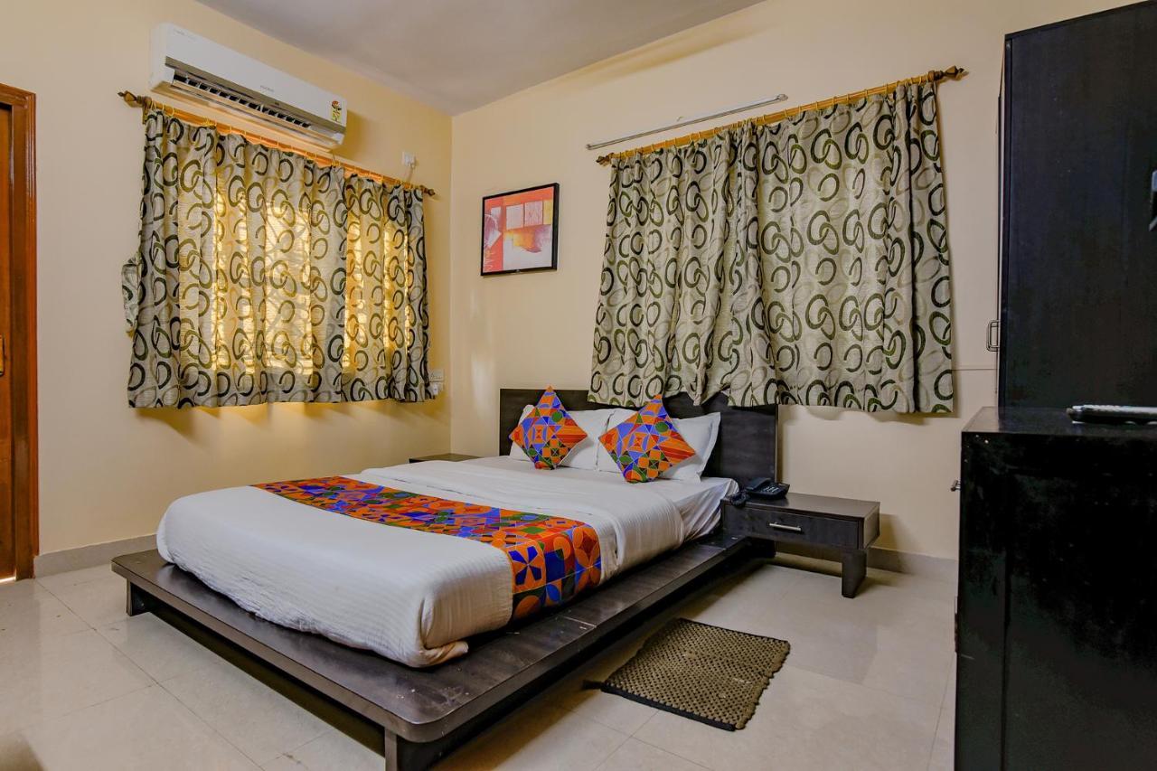Hotel Fabhotel New Residency - Nr Axis Mall 3*
