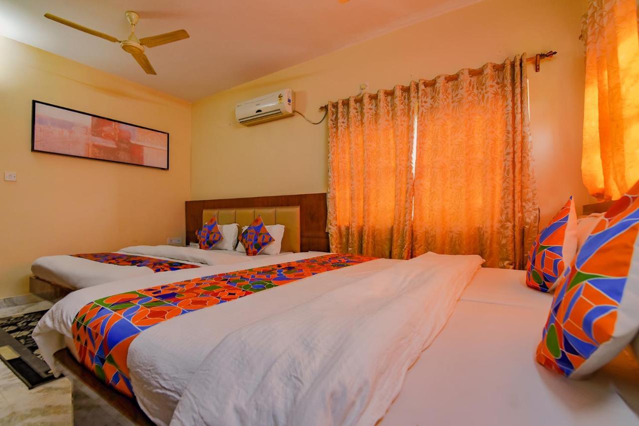 Hotel Fabhotel New Residency - Nr Axis Mall