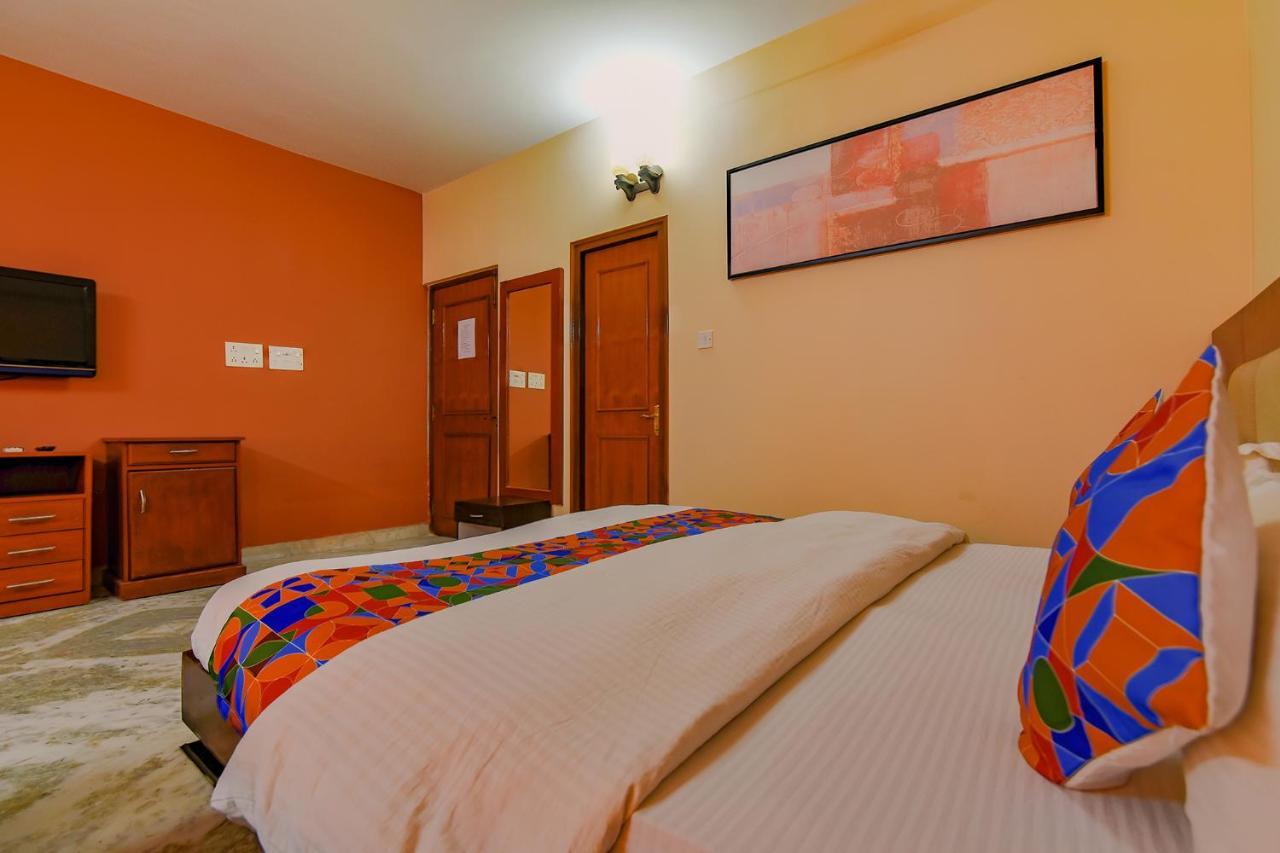 Fabhotel New Residency - Nr Axis Mall 3*