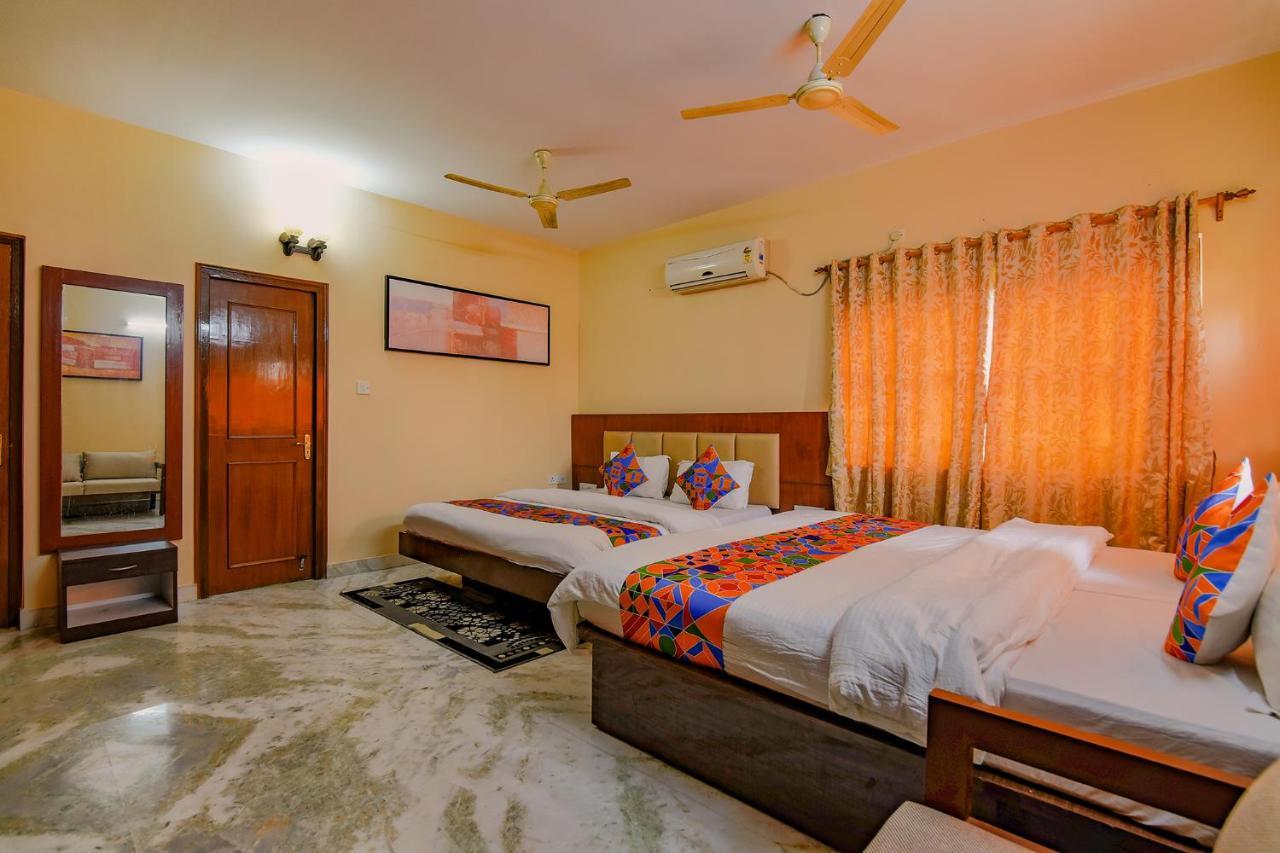 Fabhotel New Residency - Nr Axis Mall 3*